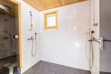 Фото номера Дом с 3 спальнями Дома для отпуска Resort Naaranlahti Cottages г. Нааранлахти 7