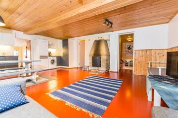 Фото номера Дом с 4 спальнями Дома для отпуска Resort Naaranlahti Cottages г. Нааранлахти 9