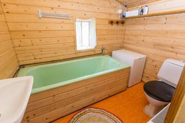 Фото номера Дом с 4 спальнями Дома для отпуска Resort Naaranlahti Cottages г. Нааранлахти 4